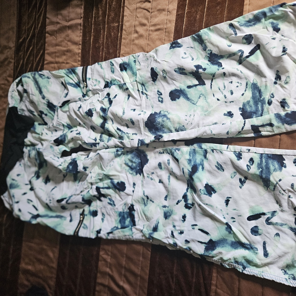 Zumba Fitness White & Blue Activewear